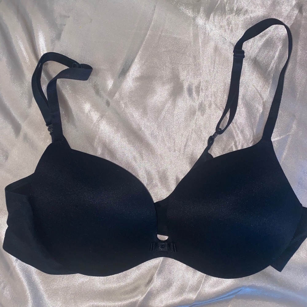 NEVER WORN!! Victoria’s Secret push up bra